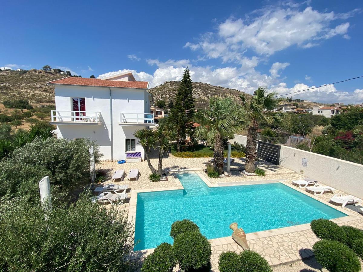 5 elementi Bed and Breakfast Porto Empedocle Buitenkant foto