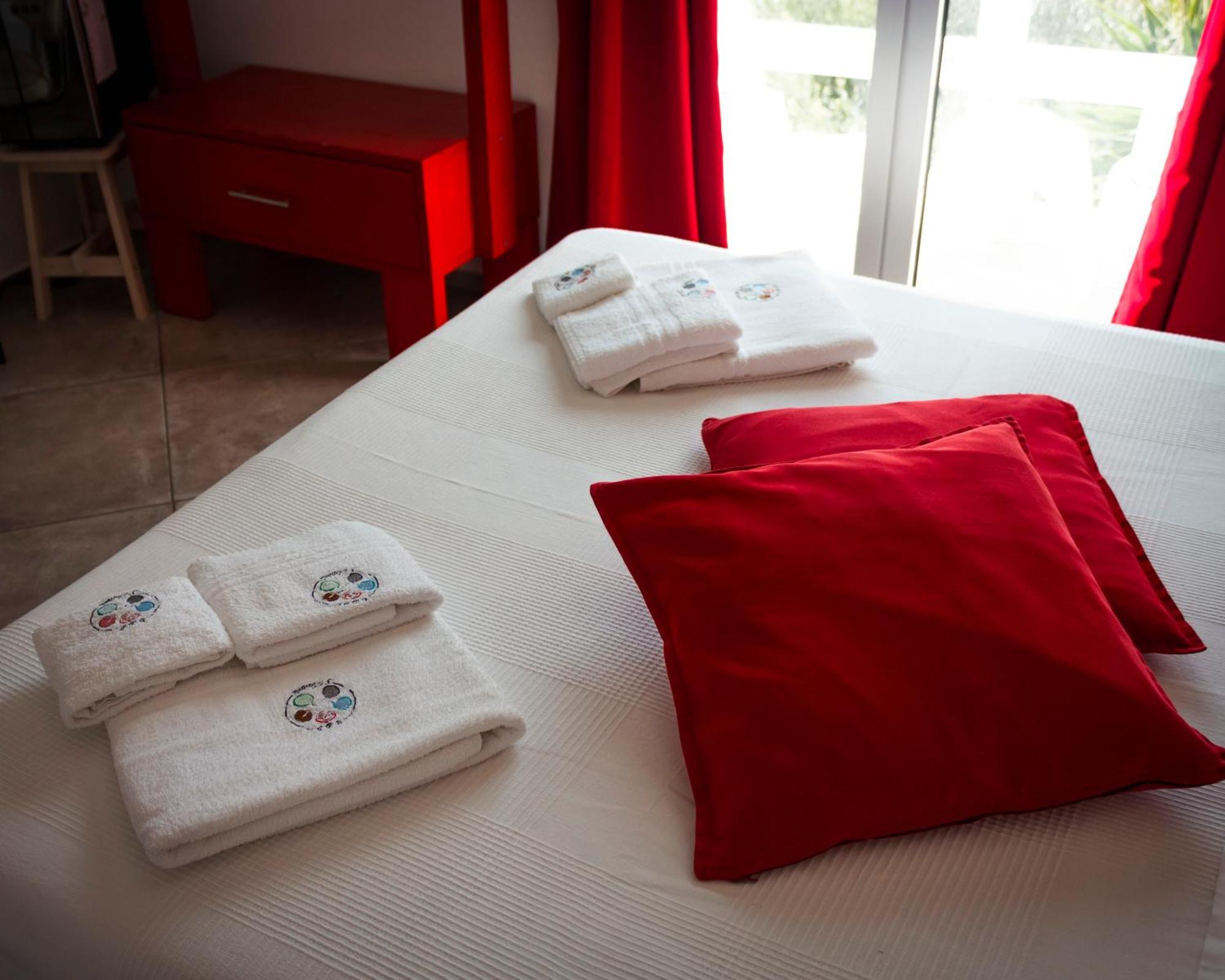 5 elementi Bed and Breakfast Porto Empedocle Kamer foto